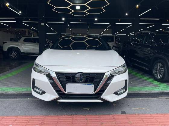 NISSAN SENTRA 2.0 16V GASOLINA EXCLUSIVE XTRONIC